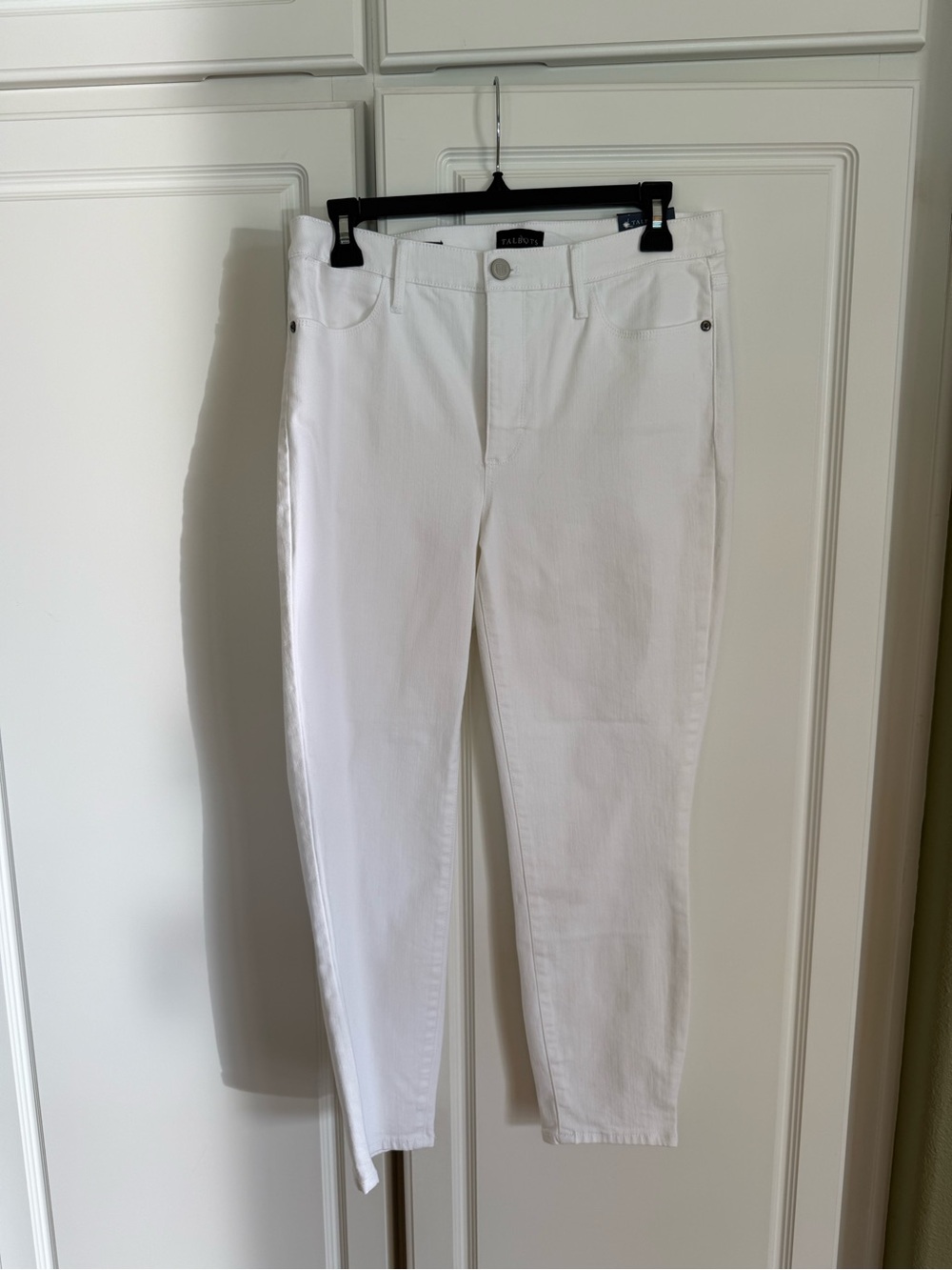 Talbots White Crop Jegging ,NWT, size 6
